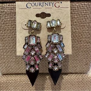 NWT Courtney G Earrings faceted clear rhinestones w/ black acrylic pointed base